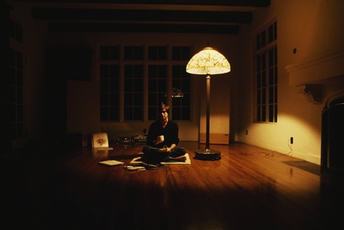 steve_jobs_drinking_tea steve_jobs_drinking_tea