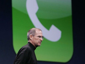 steve-jobs-iphone steve-jobs-iphone