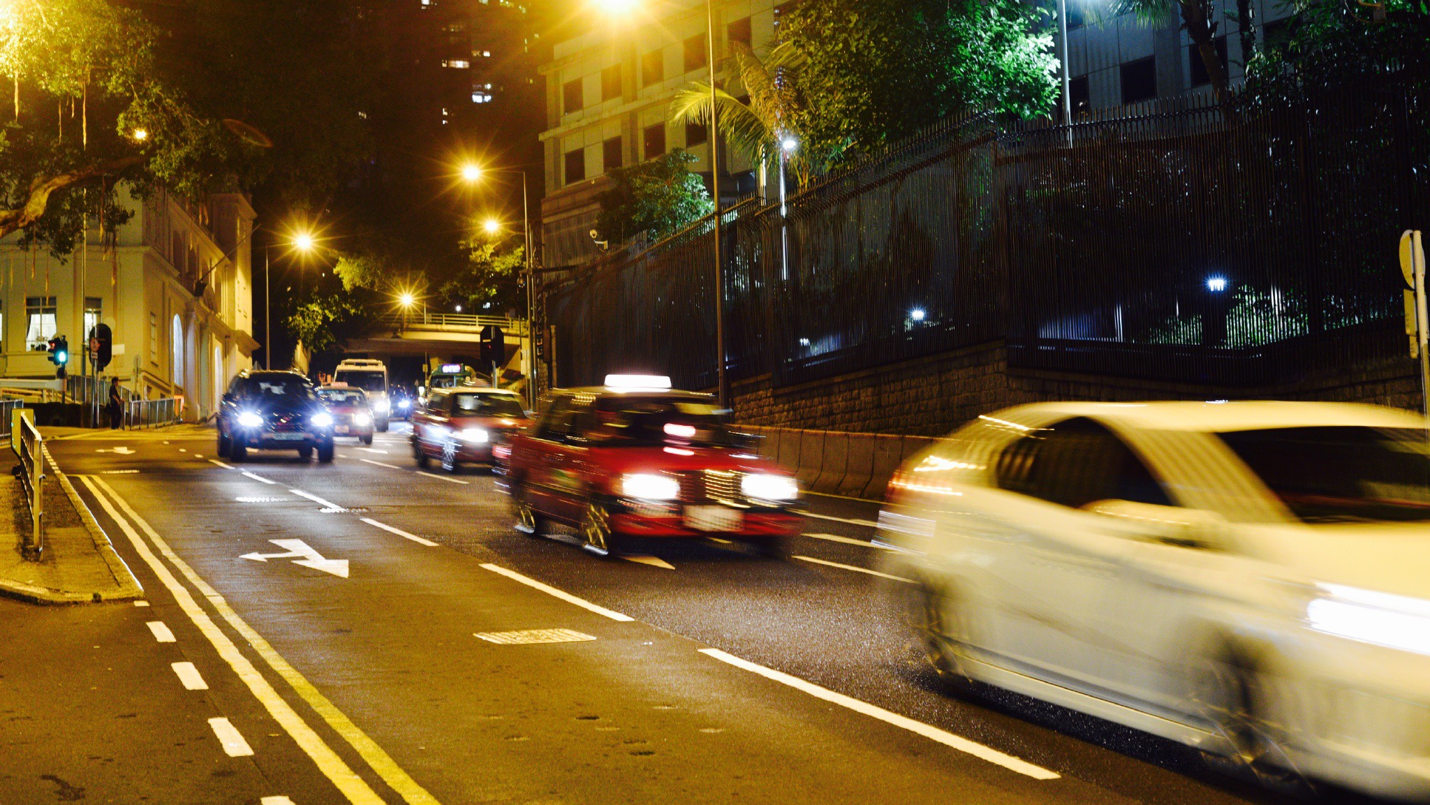 港島的夜晚,下亞厘畢道